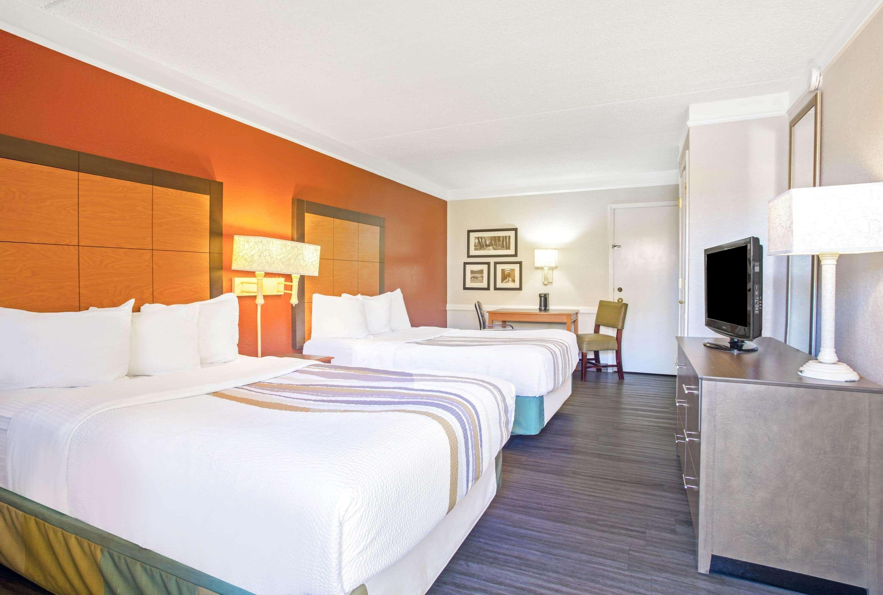 Hotel La Quinta By Wyndham 3*