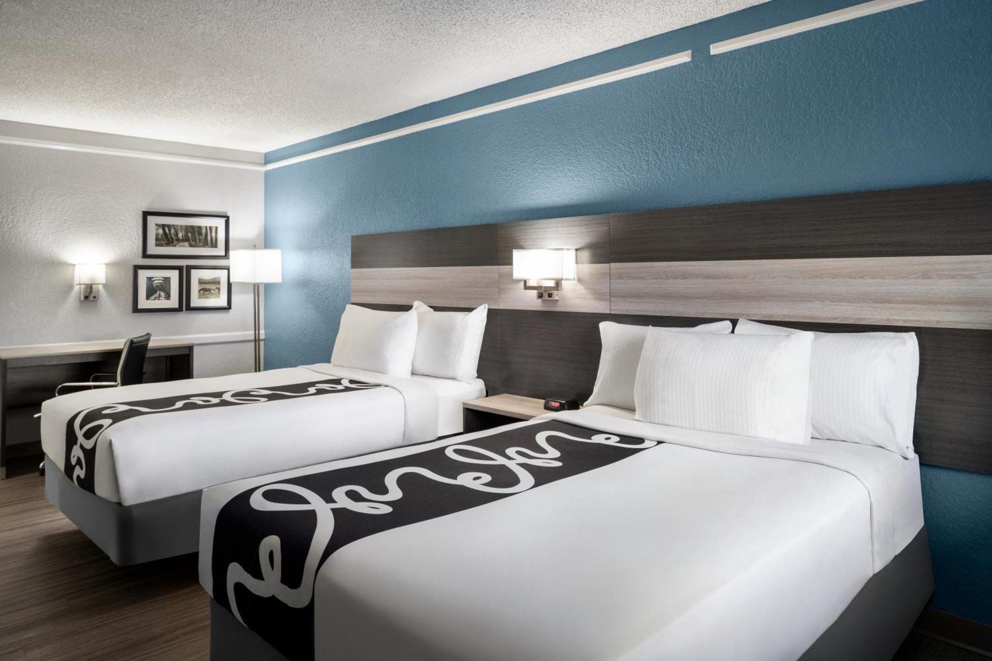 La Quinta By Wyndham Victoria