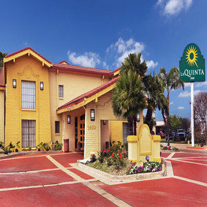 La Quinta By Wyndham Hotel Victoria